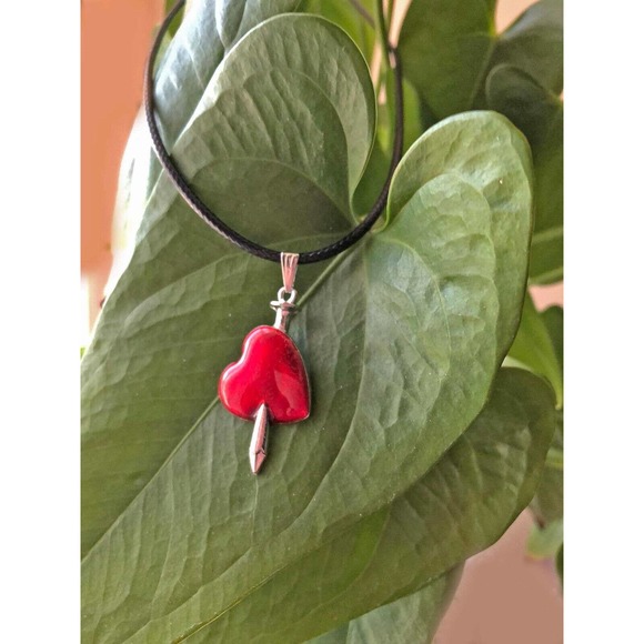 Piercing Wounded Heart Necklace Handmade Red Oil Drop Jewelry - Picture 3 of 6